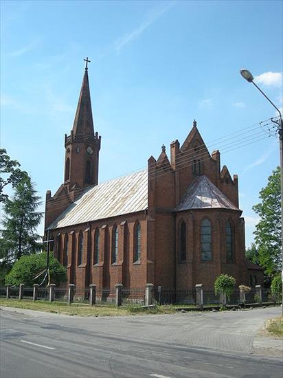 KOŚCIOŁY w POLSCE - 450px-Dabrowa_Biskupia_church.jpg